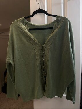Francescas Green Lace-Trim Lightweight Top